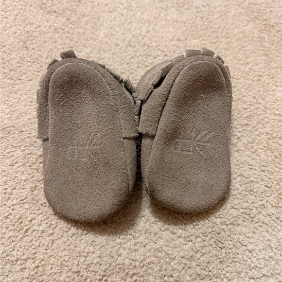 Freshly Picked Suede Baby Moccasins - Light Gray - Picture 2 of 3